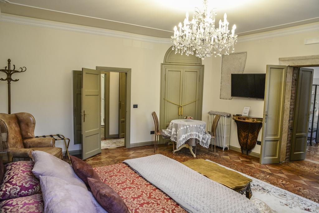 Mva Madama Verona Aparments Buitenkant foto
